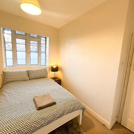 헨던 2 Bed Flat - Short Walk From Brent Cross Station 아파트 외부 사진